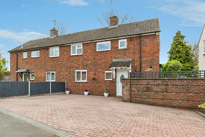 3 Bedroom Semi Detached House For Sale In Randolph Gardens, Ashford, TN24