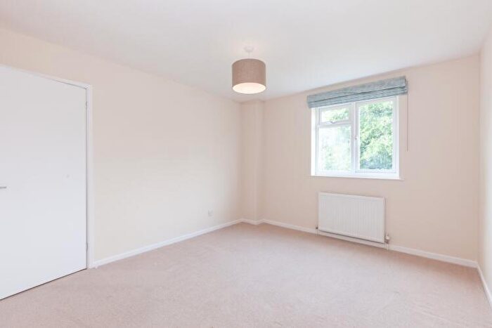 5 Bedroom Semi-Detached House To Rent In Nethercote Road, Tackley, OX5