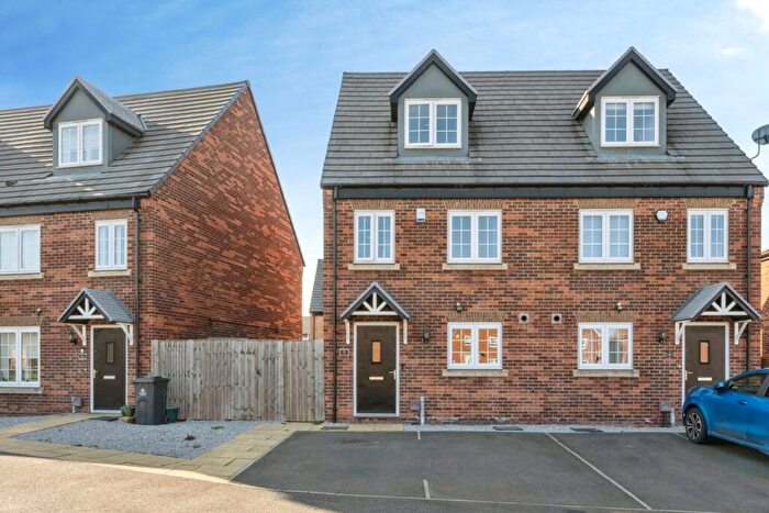 3 Bedroom Semi-Detached House For Sale In Winder Close, New Rossington, Doncaster, South Yorkshire, DN11