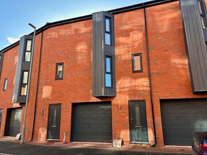 3 Bedroom House To Rent In Charles Street, Chester, CH1
