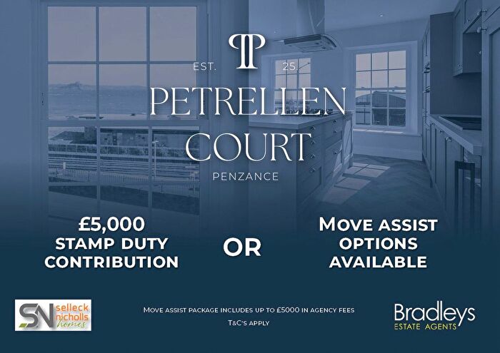 2 Bedroom Flat For Sale In Penrose Terrace, Penzance, Cornwall, TR18