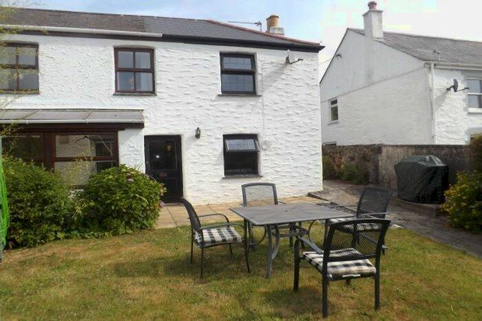 2 Bedroom Cottage To Rent In Comfort Road, Falmouth, TR11