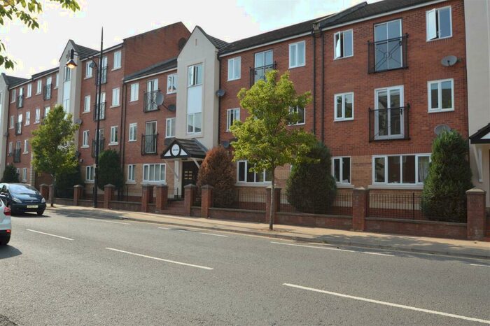 2 Bedroom Flat To Rent In Stretford Road, Hulme, Manchester, M15