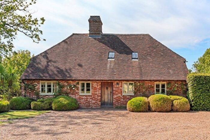4 Bedroom Cottage To Rent In Tillingham Lane, Rye, TN31