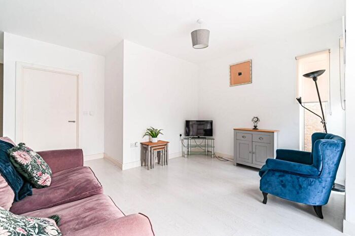 2 Bedroom Flat For Sale In Blessington Road, Blackheath, London, SE13