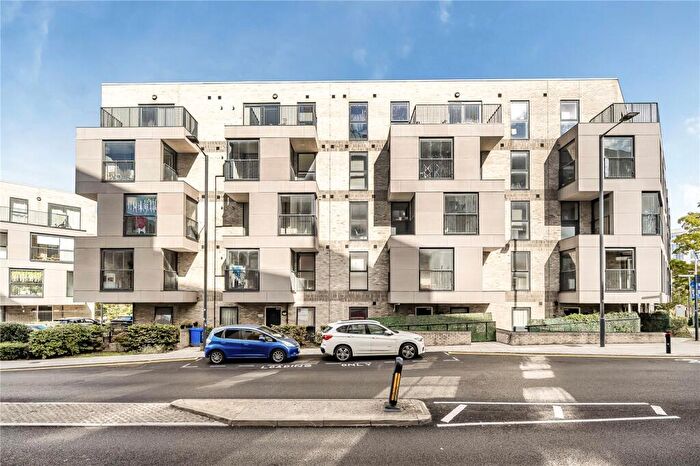 2 Bedroom Apartment To Rent In - Pinner Road, Harrow, HA1