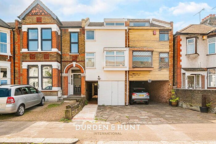 2 Bedroom Semi Detached House For Sale In Lonsdale Road, Wanstead, E11