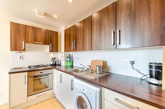 1 Bedroom Flat To Rent In Palmerston Road, Harrow, HA3