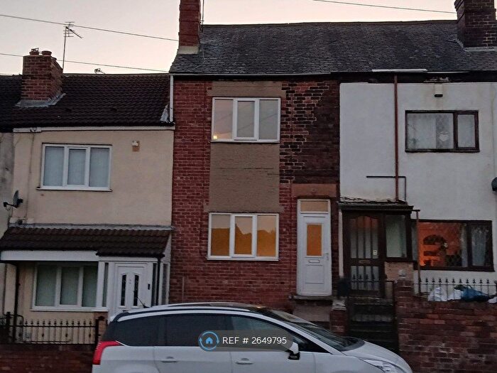 2 Bedroom Terraced House To Rent In Highgate Lane, Rotherham, S63