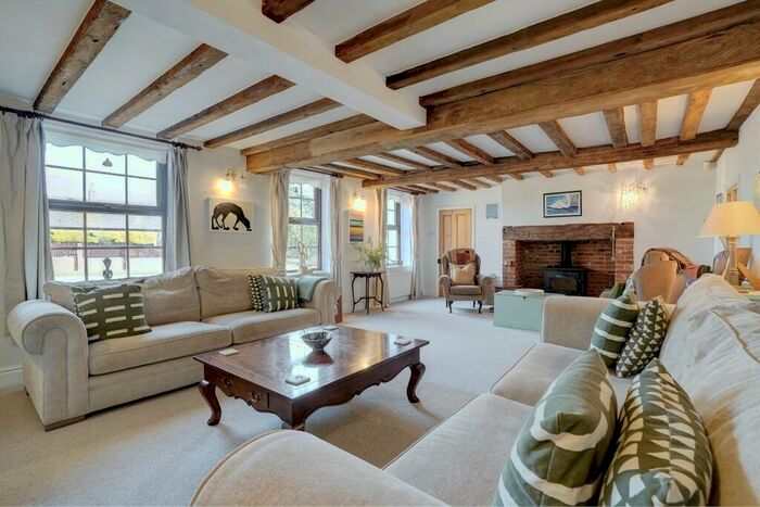 4 Bedroom Detached House For Sale In Loddon Road, Norton Subcourse, Norwich, NR14
