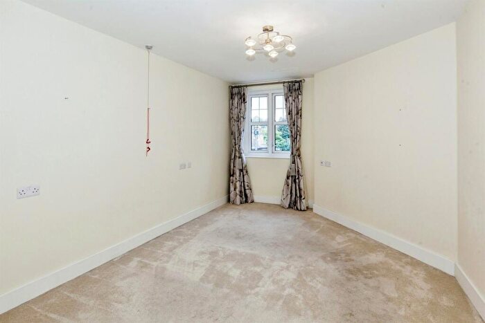 1 Bedroom Flat To Rent In Swift House, Maidenhead, Berkshire, SL6