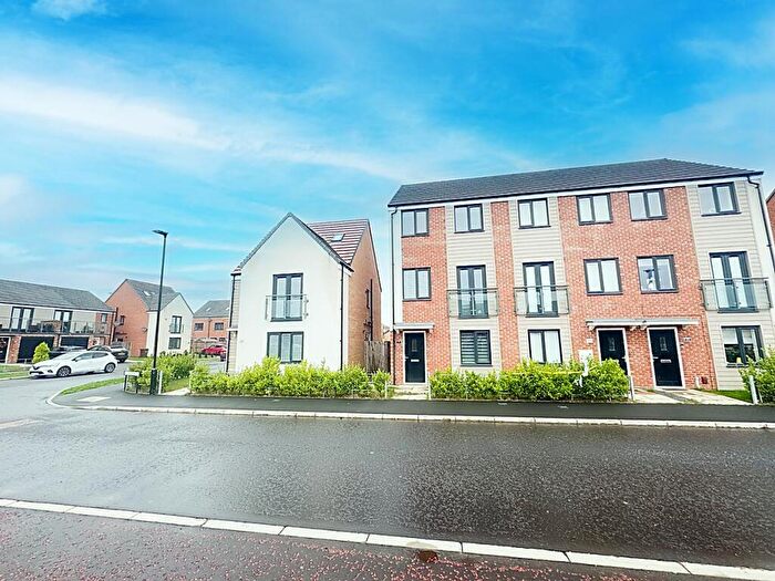 3 Bedroom Town House For Sale In Saxon Way, Est Benton Rise, Wallsend, NE28
