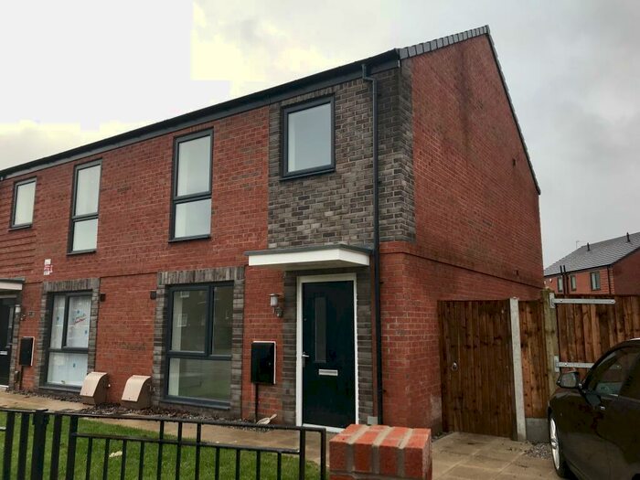 3 Bedroom Semi-Detached House To Rent In Landos Road, Ancoats, M40