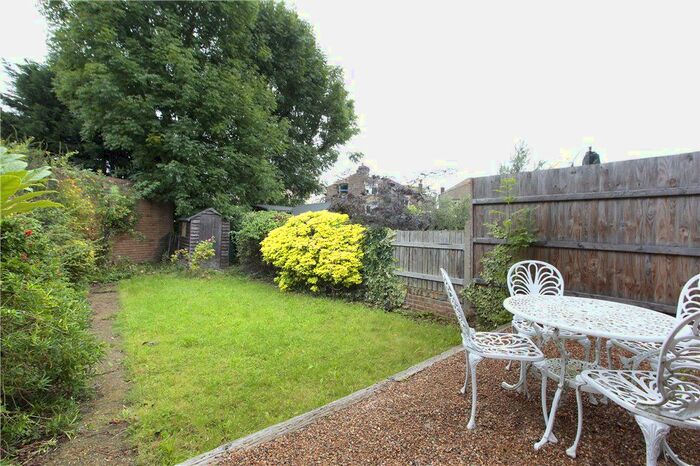 2 Bedroom Flat To Rent In Ryde Vale Road, Balham, London, SW12