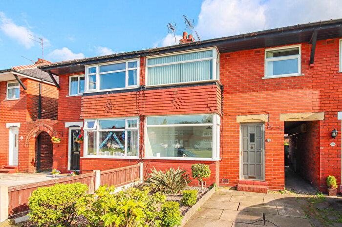 3 Bedroom Terraced House To Rent In Amersham Close, Davyhulme, Manchester, M41