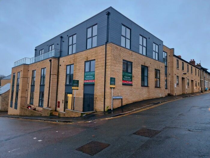 1 Bedroom Flat To Rent In Albert Street, Old Town, Swindon, SN1