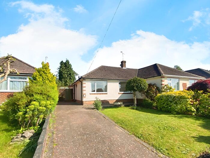 2 Bedroom Bungalow To Rent In Beechcroft Way, Chandler's Ford, Eastleigh, SO53