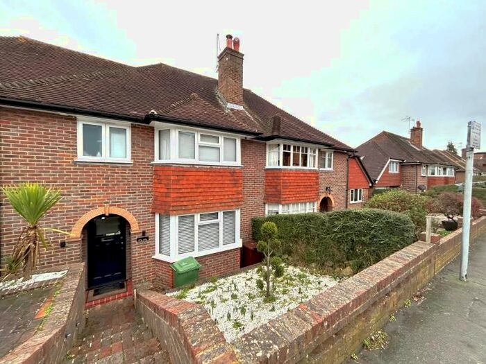 3 Bedroom Terraced House To Rent In Pewley Way, Guildford, GU1