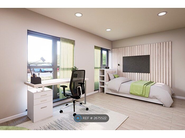 6 Bedroom Flat To Rent In Gloucester Road North, Filton, Bristol, BS34