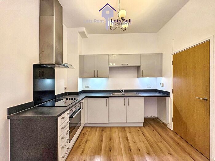 1 Bedroom Flat To Rent In Southbrook Rise, SO15