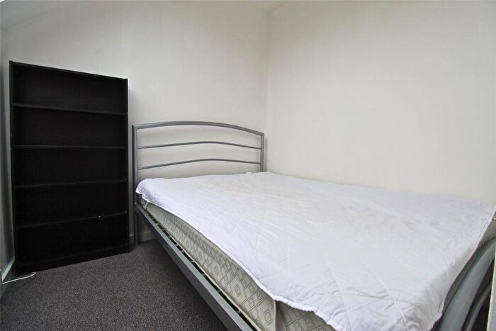 1 Bedroom Property To Rent In Trinity Place, Merchants Road, Hotwells, Bristol, BS8