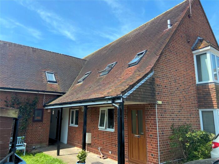 2 Bedroom Terraced House To Rent In Hamble Lane, Hamble, Southampton, Hampshire, SO31