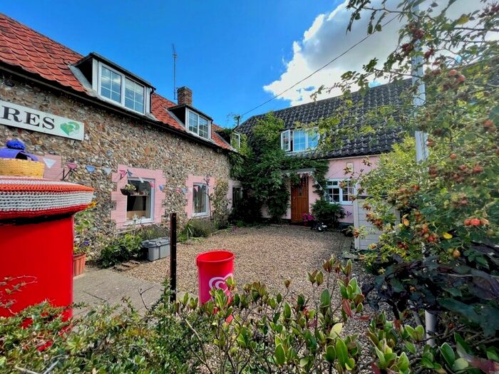 3 Bedroom Terraced House For Sale In The Street, Ingham, Bury St. Edmunds, IP31