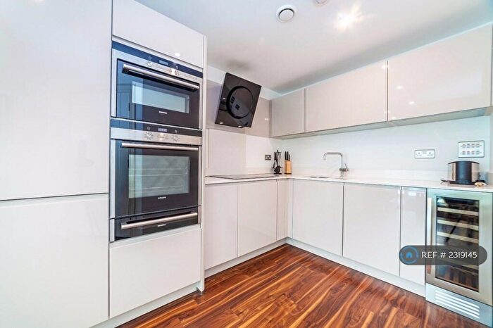 1 Bedroom Flat To Rent In Altitude Point, London, E1