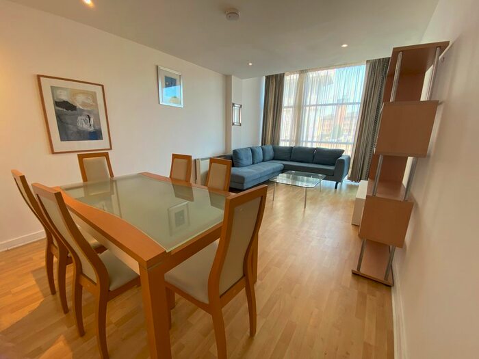 2 Bedroom Flat To Rent In Deansgate Quay, Deansgate, Manchester, M3
