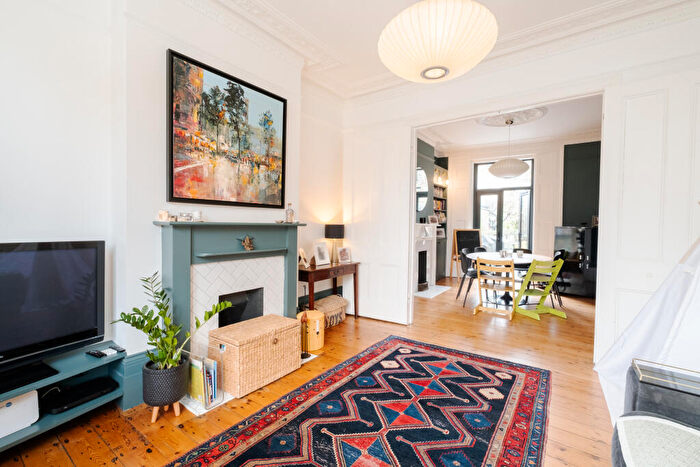 4 Bedroom House For Sale In Marquis Road, London, N4