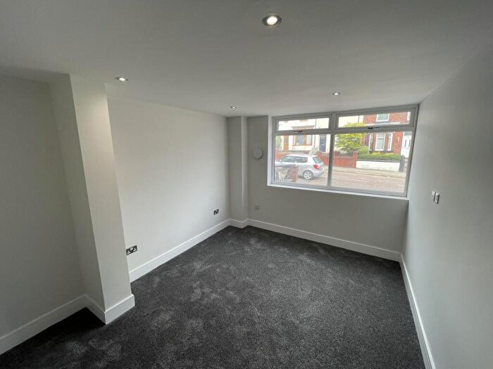 1 Bedroom Flat To Rent In Memorial Road, Worsley, M28