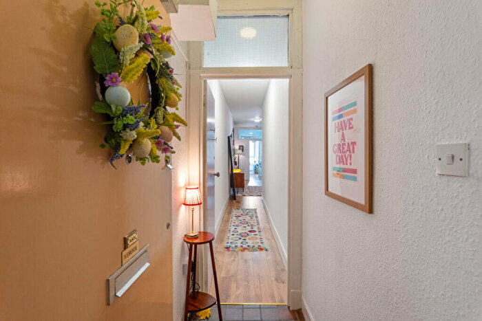 2 Bedroom Flat For Sale In Roebank Street, Dennistoun, G31