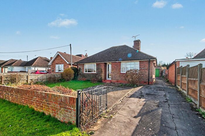 3 Bedroom Detached Bungalow For Sale In Linden Avenue, Basingstoke, RG24
