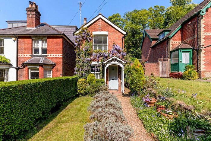 3 Bedroom Detached House For Sale In Shackstead Lane, Godalming, GU7