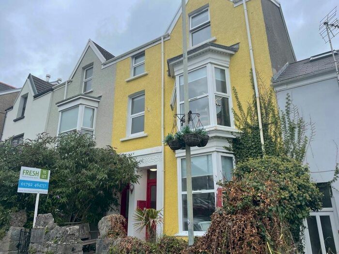 4 Bedroom Property To Rent In Chapel Street, Mumbles, Swansea, SA3