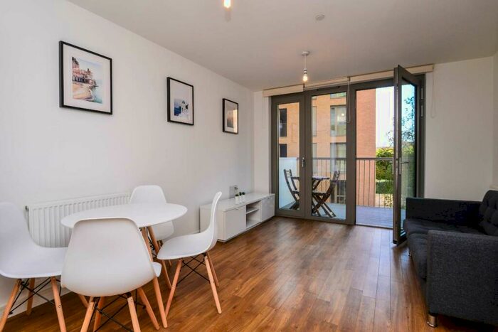 1 Bedroom Flat To Rent In Booth Road, Pontoon Dock, London, E16