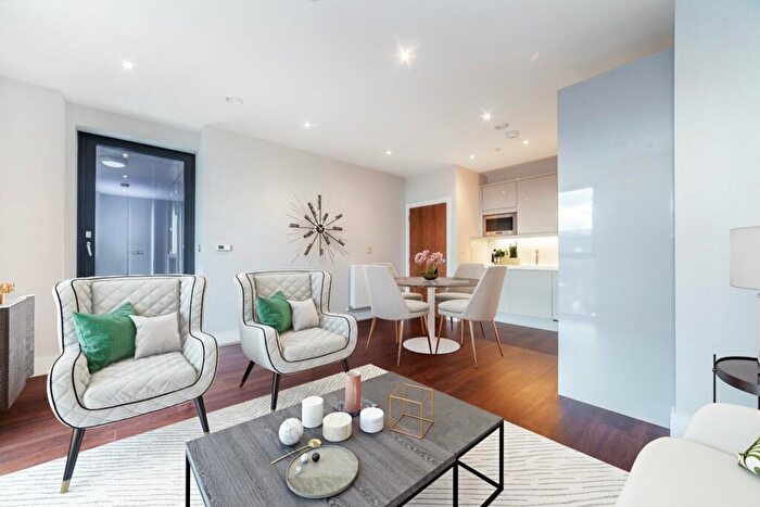 1 Bedroom Apartment To Rent In Leamouth Road, Orchard Wharf, London, E14