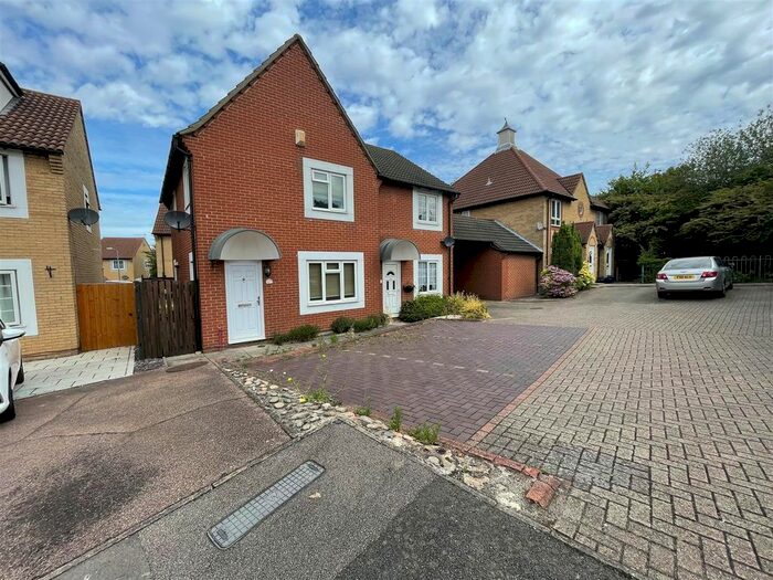 3 Bedroom Property To Rent In Devereux Road, Chafford Hundred, Grays, RM16