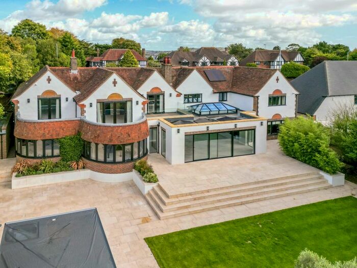 6 Bedroom Detached House To Rent In Dyke Road Avenue Hove, BN3