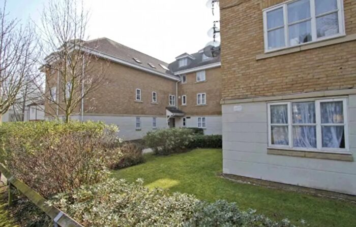 2 Bedroom Flat To Rent In Crawford Avenue, Wembley, HA0