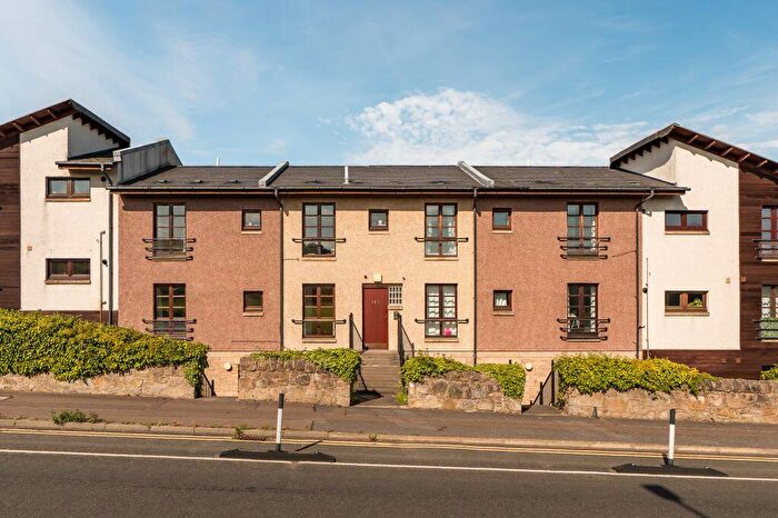 2 Bedroom Flat For Sale In / Lanark Road, Edinburgh, EH14