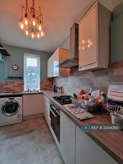 2 Bedroom End Of Terrace House To Rent In Springfield Road, Morley, Leeds, LS27