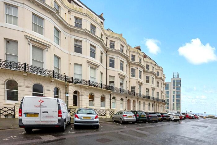 1 Bedroom Apartment For Sale In St. Aubyns, Hove, BN3