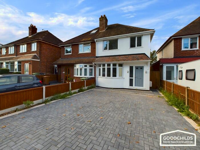 3 Bedroom Semi-detached House For Sale In Allens Lane, Pelsall, WS3