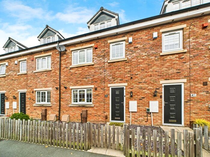 4 Bedroom Terraced House For Sale In Lark Hill, Farnworth, BL4