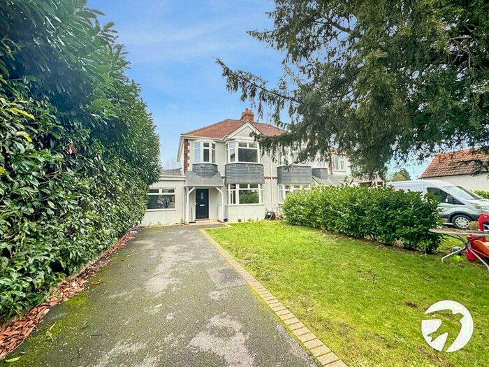 6 Bedroom Semi-Detached House To Rent In Woodside, Gillingham, Kent, ME8