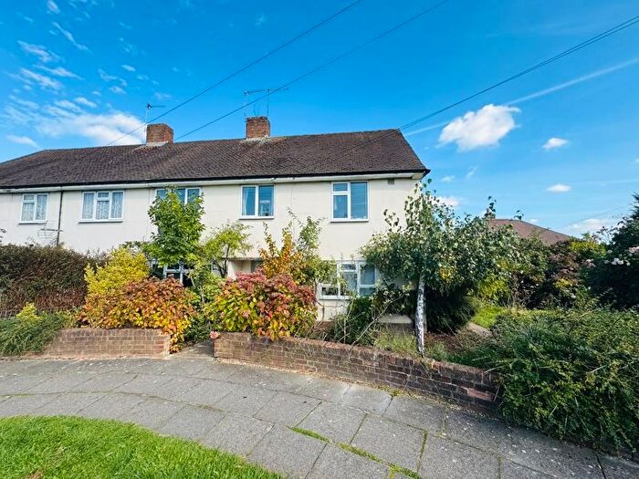 2 Bedroom Maisonette For Sale In Parkfield Road, Northolt, UB5