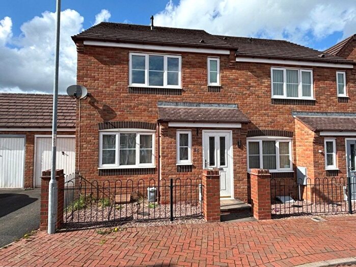 3 Bedroom Terraced House For Sale In Redlands Road, Hadley, Telford, Shropshire, TF1