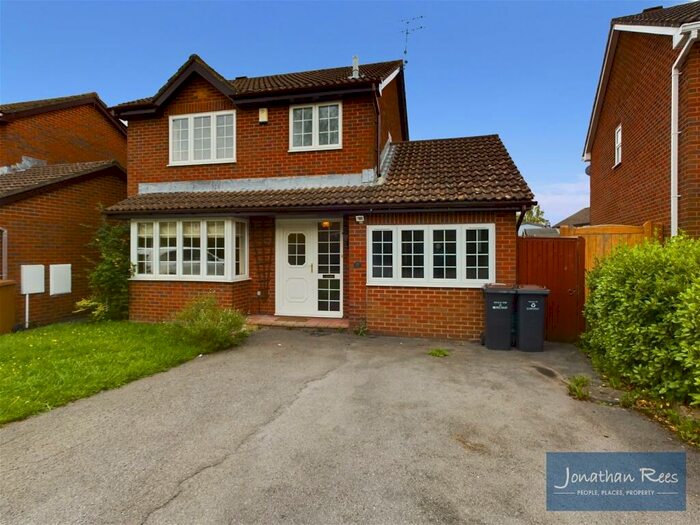 4 Bedroom Detached House To Rent In Kielder Close, Chandler's Ford, Eastleigh, SO53