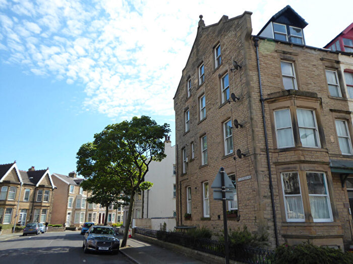 2 Bedroom Flat To Rent In West End Road, Morecambe, LA4